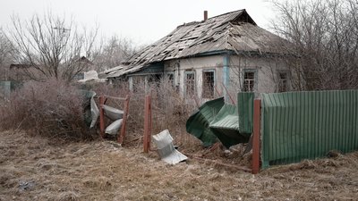 В Євминці на Чернігівщині фіксують наслідки атаки російського безпілотника: що розповідають місцеві В Євминці на Чернігівщині фіксують наслідки атаки російського безпілотника: що розповідають місцеві