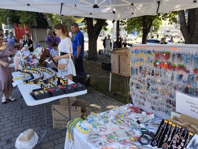 У Полтаві волонтери збирають гроші на генератори для ЗСУ У Полтаві волонтери збирають гроші на генератори для ЗСУ