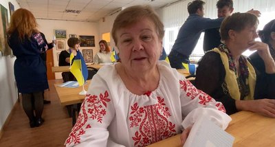 Лідія Голубкова долучилась до написання диктанту національної єдності, 27 жовтня 2025 року, Хмельниччина
