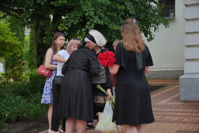 “Незламна сила духу”: у Сумах поховали стрільця-помічника гранатометника Євгена Черкаса “Незламна сила духу”: у Сумах поховали стрільця-помічника гранатометника Євгена Черкаса