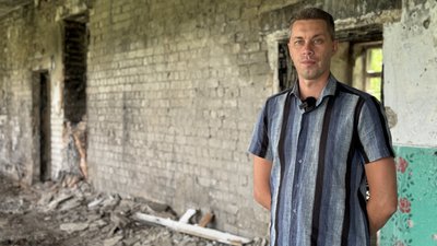 Староста Ярівського округу Дмитро Дремлюженко Олександрівка Лиманська громада Донецька область Староста Ярівського округу Дмитро Дремлюженко Олександрівка Лиманська громада Донецька область