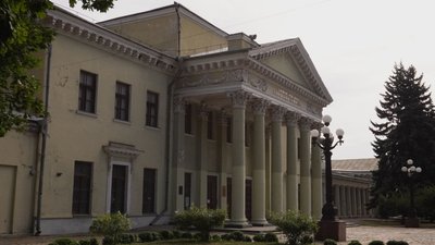 Десять місць у Дніпрі, які варто відвідати Десять місць у Дніпрі, які варто відвідати