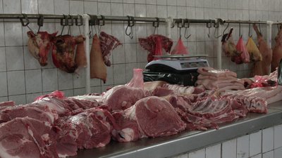 Скільки коштують продукти до Великоднього столу на ринках у Рівному
