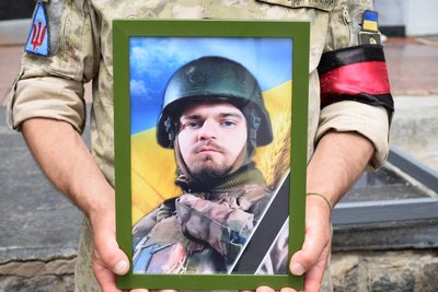 Військовий Роман Тарасюк з Хмельниччини