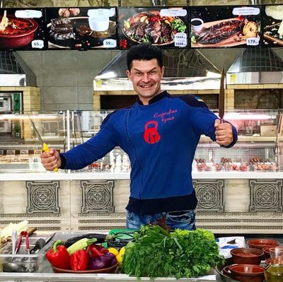 Змінив кітель кухаря на піксель: учасник "МастерШеф" Олег Ковальчук з Коростишева годує десантників Змінив кітель кухаря на піксель: учасник "МастерШеф" Олег Ковальчук з Коростишева годує десантників