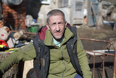 "Руки тремтять досі". Мешканці Курманів на Сумщині про наслідки обстрілу агропідприємства "Руки тремтять досі". Мешканці Курманів на Сумщині про наслідки обстрілу агропідприємства