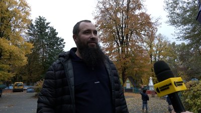 У Житомирі за малюнки на альтанці в Шодуарівському парку застосовують громадські роботи У Житомирі за малюнки на альтанці в Шодуарівському парку застосовують громадські роботи