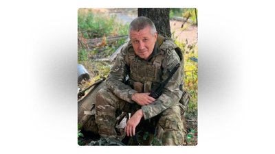 На Чернігівщині попрощалися з бійцями Михайлом Шавлачем, Євгеном Вітівським та Ігорем Гальком На Чернігівщині попрощалися з бійцями Михайлом Шавлачем, Євгеном Вітівським та Ігорем Гальком
