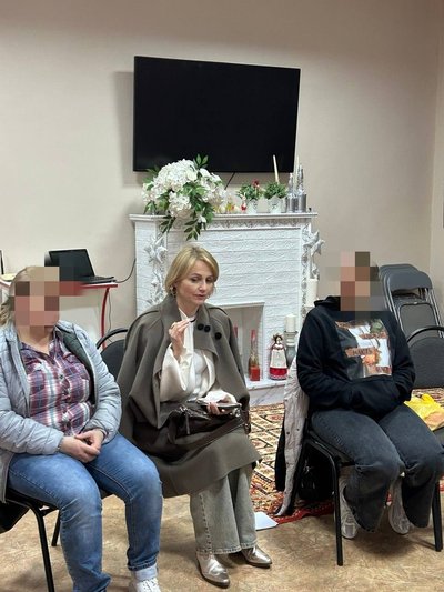 У Хмельницькому волонтерка із Запоріжжя відкрила безоплатний центр підтримки дружин і рідних військових "ЯРА"