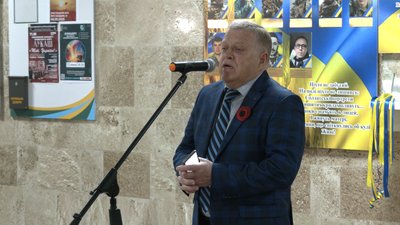 Пам'ять загиблих випускників вшанували у Рівненському державному гуманітарному університеті Пам'ять загиблих випускників вшанували у Рівненському державному гуманітарному університеті