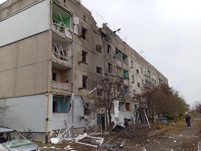 Будинок у Приколотному, який пошкодив безпілотник РФ "Герань-2" Будинок у Приколотному, який пошкодив безпілотник РФ "Герань-2"