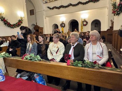"Хрест Героя": у Вінниці рідним 21 загиблого захисника вручили відзнаки бійців "Хрест Героя": у Вінниці рідним 21 загиблого захисника вручили відзнаки бійців