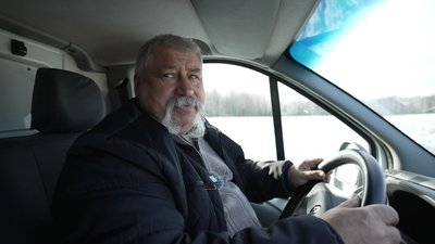 "Вимерло село": у Довгому, що за 25 кілометрів від Чернігова, залишається жити дев'ять людей "Вимерло село": у Довгому, що за 25 кілометрів від Чернігова, залишається жити дев'ять людей