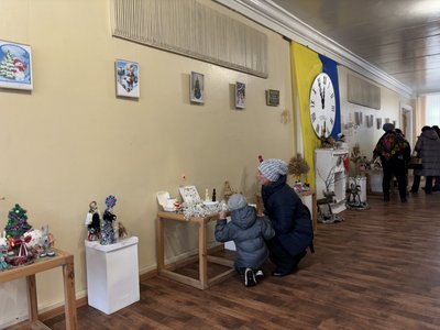"Магія зимових виробів": у Конотопі презентували святкову виставку "Магія зимових виробів": у Конотопі презентували святкову виставку