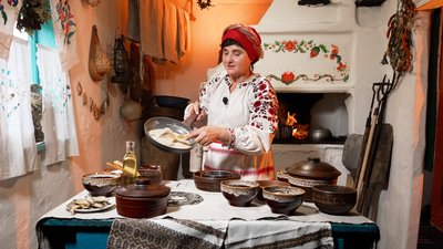 "Кулінарний спадок": Як готували 12 пісних страв на Святвечір у Злазному на Рівненщині "Кулінарний спадок": Як готували 12 пісних страв на Святвечір у Злазному на Рівненщині
