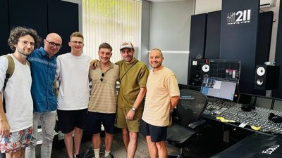 латексфауна. іновий трек латексфауна. іновий трек