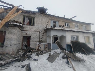У селі Вовна на Шосткинщині Сумської області війська РФ пошкодили будівлю школи У селі Вовна на Шосткинщині Сумської області війська РФ пошкодили будівлю школи
