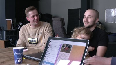 Гумором допомагають ЗСУ: історії рівненських стендаперів