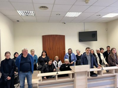 суд, справа Стадників, родичі бійців