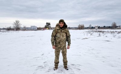 «Цей день розділив життя моєї родини навпіл»: Ольга Глущак з Хмельниччини розповіла про безвісти зниклого сина на фронті «Цей день розділив життя моєї родини навпіл»: Ольга Глущак з Хмельниччини розповіла про безвісти зниклого сина на фронті