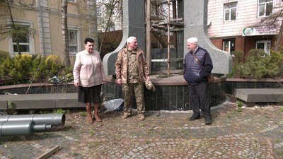 "Люди заслуговують пам'яті": як ліквідатори аварії на ЧАЕС реагують на недороблений пам'ятник у Рівному "Люди заслуговують пам'яті": як ліквідатори аварії на ЧАЕС реагують на недороблений пам'ятник у Рівному
