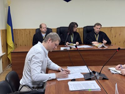 "За контрактом всі борги списуються": у Сумах судять українця, який воював на боці РФ "За контрактом всі борги списуються": у Сумах судять українця, який воював на боці РФ