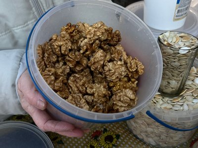 Волоські горіхи ціна, горіхи купити, грецькі горіхи оптом, грецькі горіхи продаж, тернопіль