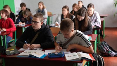 Шлях до знань: чи вистачає шкільних автобусів для підвезення учнів на Черкащині Шлях до знань: чи вистачає шкільних автобусів для підвезення учнів на Черкащині