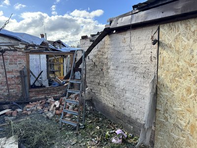 Зруйновані будинки після атаки Полтави «Бандеролями»: де живуть багатодітні родини Зруйновані будинки після атаки Полтави «Бандеролями»: де живуть багатодітні родини