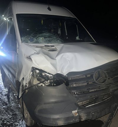 Двоє пішоходів загинули, водій ймовірно був нетверезий: що відомо про аварію на Буковині Двоє пішоходів загинули, водій ймовірно був нетверезий: що відомо про аварію на Буковині