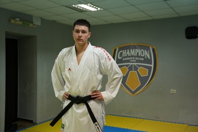 "Борюсь, бо хочу і прагну стати №1". Як готують каратистів клубу "Чемпіон-Суми" "Борюсь, бо хочу і прагну стати №1". Як готують каратистів клубу "Чемпіон-Суми"