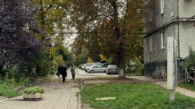 Бурштин, Івано-Франківщина, під'їзд Бурштин, Івано-Франківщина, під'їзд