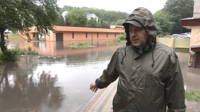 У Тернополі підтопило багатоповерхівку, підтопило підвал, вулиця Коновальця, Тернопіль, 2 червня 2026 року У Тернополі підтопило багатоповерхівку, підтопило підвал, вулиця Коновальця, Тернопіль, 2 червня 2026 року