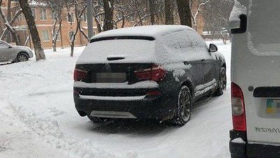 Колишнього ректора Донецького медуніверситету засудили за вимагання двох автомобілів у хабар: їх конфіскували Колишнього ректора Донецького медуніверситету засудили за вимагання двох автомобілів у хабар: їх конфіскували