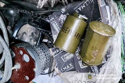 зброя зберігання незаконне зброя зберігання незаконне