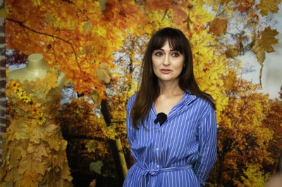 Парасольки з квітів та декорації різних пор року. Як херсонська викладачка перетворює навчання на арттерапію Парасольки з квітів та декорації різних пор року. Як херсонська викладачка перетворює навчання на арттерапію