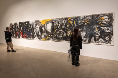 "Я — Істина", або Містичним шляхом Насімі. Юлія Манукян про виставку "Я і ковчег, Я і потоп всесвітній" "Я — Істина", або Містичним шляхом Насімі. Юлія Манукян про виставку "Я і ковчег, Я і потоп всесвітній"