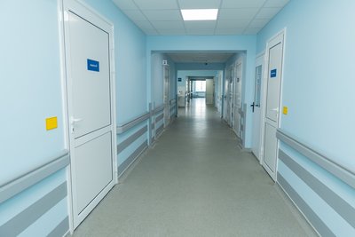 У Полтавській обласній лікарні вперше встановили навігацію шрифтом Брайля у хірургічному стаціонарі У Полтавській обласній лікарні вперше встановили навігацію шрифтом Брайля у хірургічному стаціонарі