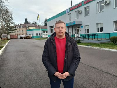 У селі біля Луцька двоє людей отримали термічні опіки через спалах суміші в газовому балоні У селі біля Луцька двоє людей отримали термічні опіки через спалах суміші в газовому балоні