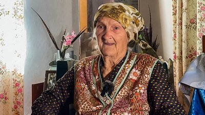 Спогади про Голодомори та погріб-музей. "Баба Єлька" презентувала дев'яту серію циклу про громади Кіровоградщини