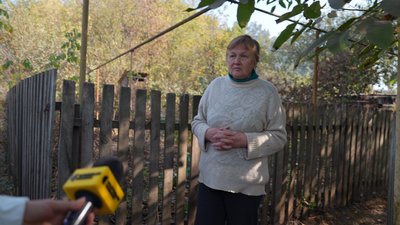 "Тепер навіть горобцям ніде діватися". Історія жінки з прикордоння Сумщини, яка втратила житло "Тепер навіть горобцям ніде діватися". Історія жінки з прикордоння Сумщини, яка втратила житло