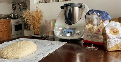Як буковинка Любов Кіцан пече спельтовий хліб на італійській заквасці