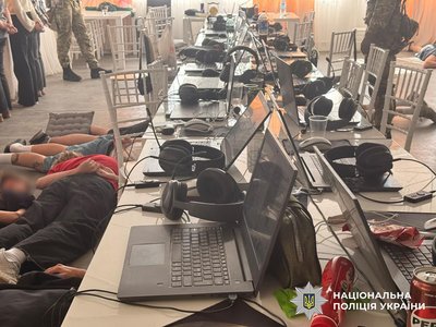 На Вінниччині викрили два шахрайські кол-центри: працювали під виглядом банків та сайтів знайомств
