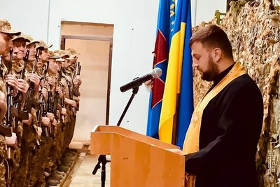 "Хочуть просто поговорити". Військовий капепан розповів про службу в Нацгвардії "Хочуть просто поговорити". Військовий капепан розповів про службу в Нацгвардії