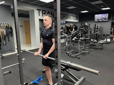 Після втрати ноги ветеран війни з Луцька отримав грант та відкрив зарядну станцію для електроавто на сонячних панелях — Віктор Шемедюк Після втрати ноги ветеран війни з Луцька отримав грант та відкрив зарядну станцію для електроавто на сонячних панелях — Віктор Шемедюк