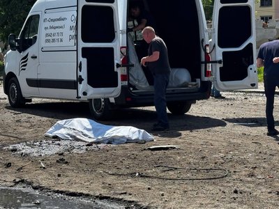 Російські військові КАБом вбили трьох людей у Сумах. Репортаж