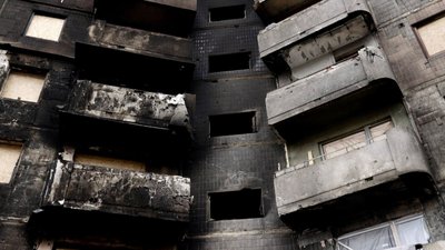 згарище, будинок після пожежі згарище, будинок після пожежі