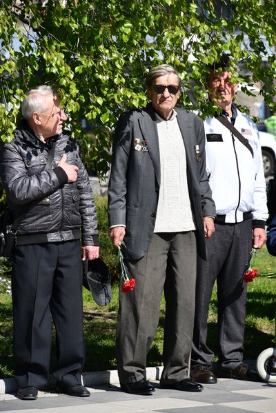40-ві роковини вибухів на ЧАЕС: у Кропивницькому поклали квіти до пам’ятника "Жертвам Чорнобиля" 40-ві роковини вибухів на ЧАЕС: у Кропивницькому поклали квіти до пам’ятника "Жертвам Чорнобиля"