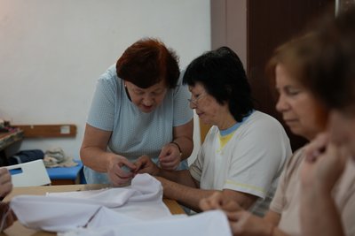 "Я не даю смерті забирати його": рідні зниклих безвісти та полонених вишивають "Рушник додому" "Я не даю смерті забирати його": рідні зниклих безвісти та полонених вишивають "Рушник додому"