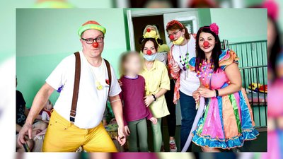 лікарняні клоуни "Червоні Носи" лікарняні клоуни "Червоні Носи"